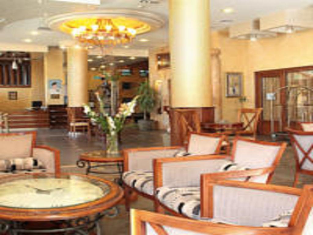 Captain'S Tourist Hotel Aqaba Exterior photo